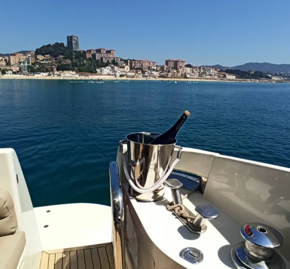 04-AZIMUT-46-CATERING (6)_11zon