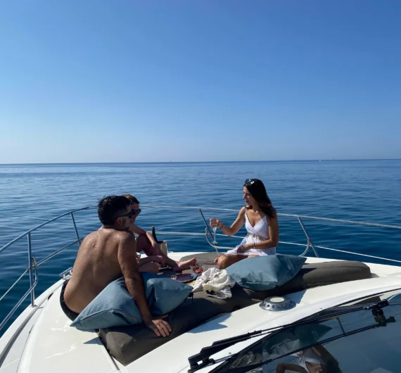 05-Azimut-46-PEOPLE- (1)_11zon