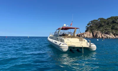 Solemar Oceanic 44: alquiler de motora con patrón en la Costa Brava
